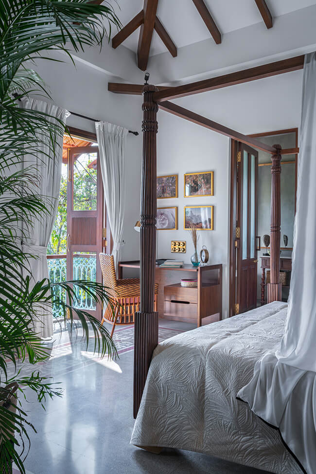 Cosy bedroom corner at Villa Da Fiore in Parra
